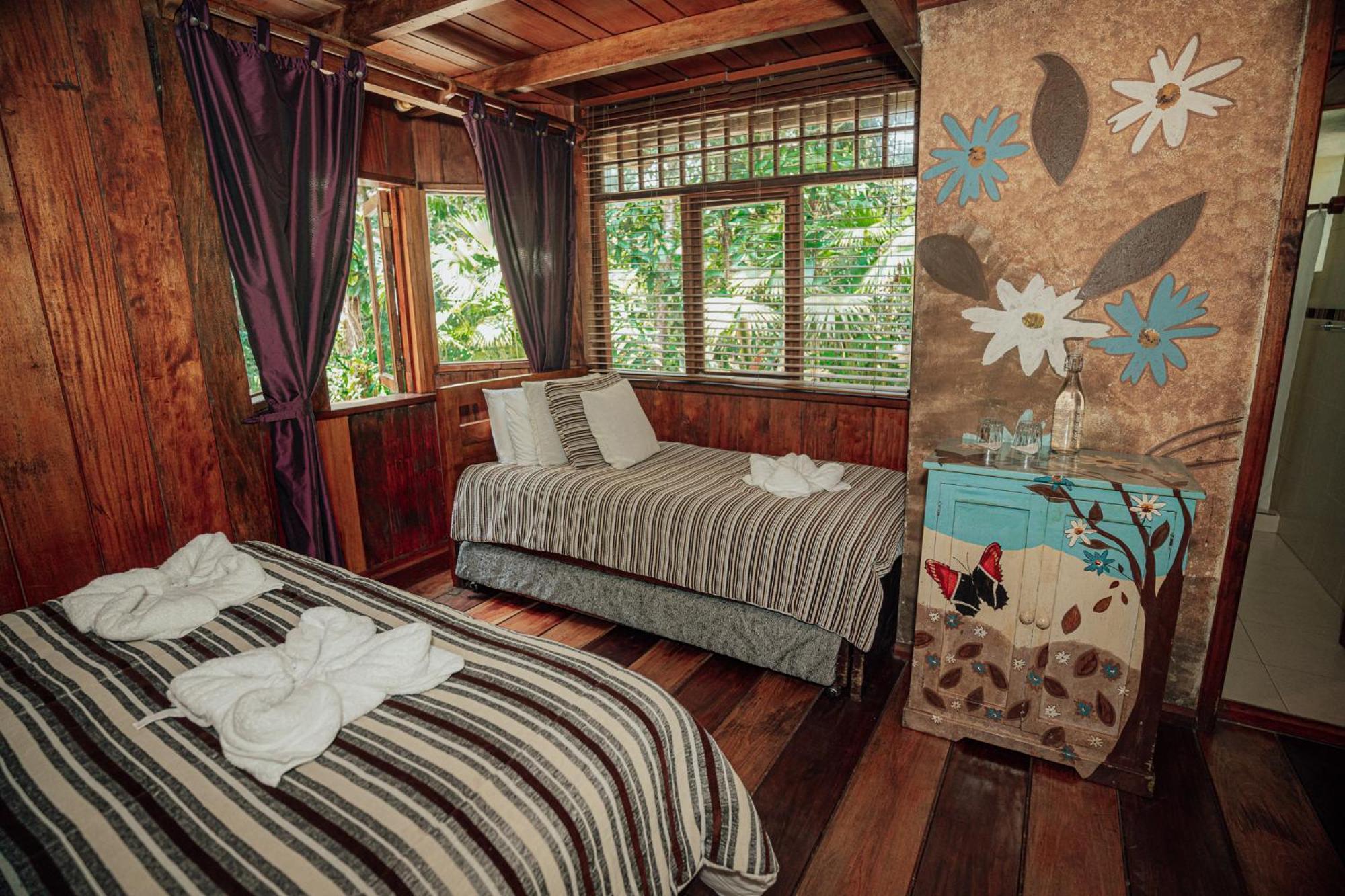 Mindo Garden Lodge And Wildlife Reserve Exterior photo