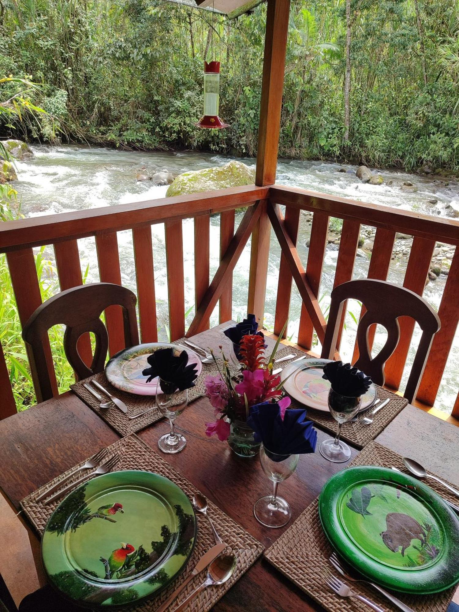 Mindo Garden Lodge And Wildlife Reserve Exterior photo