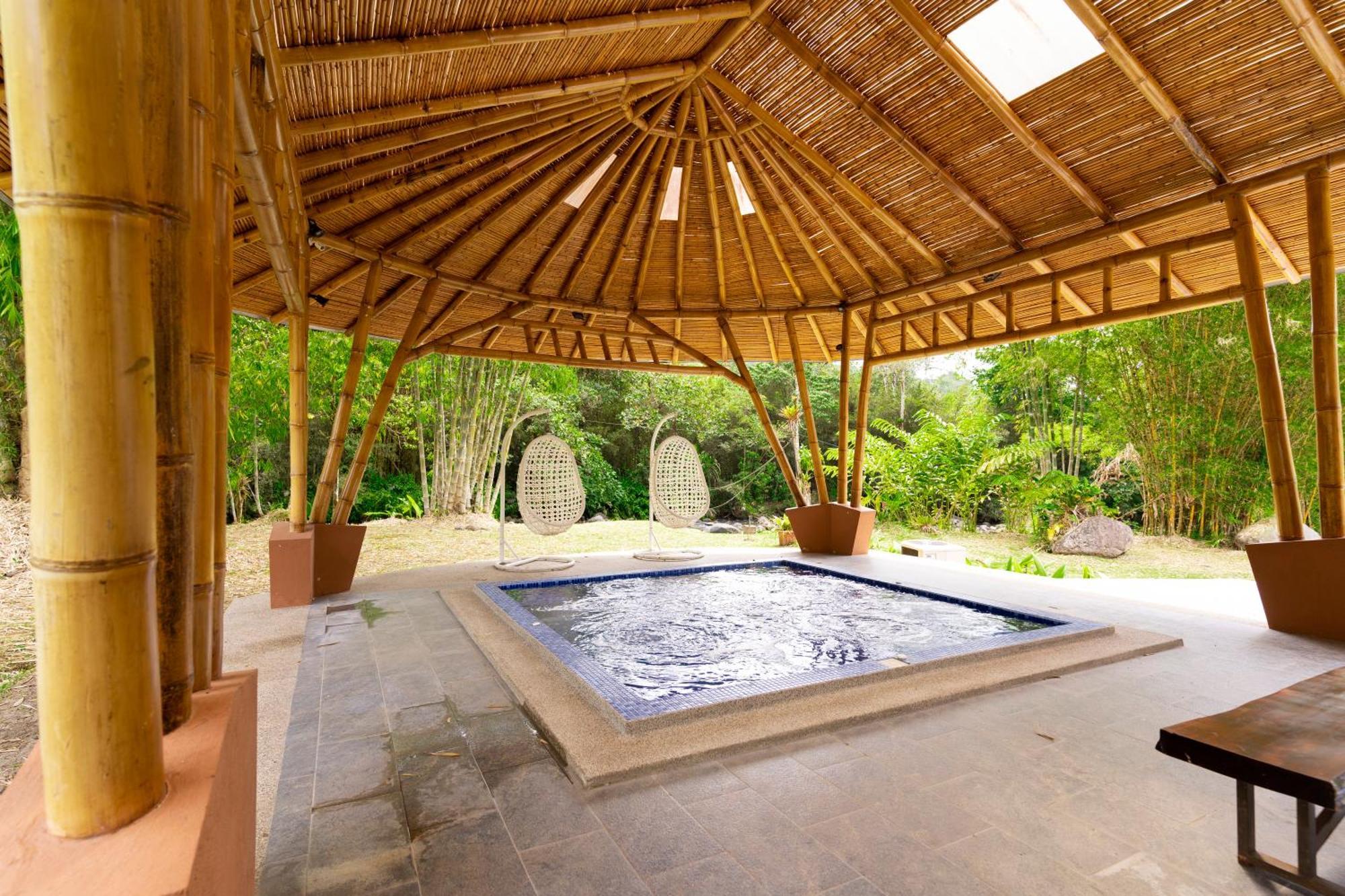 Mindo Garden Lodge And Wildlife Reserve Exterior photo
