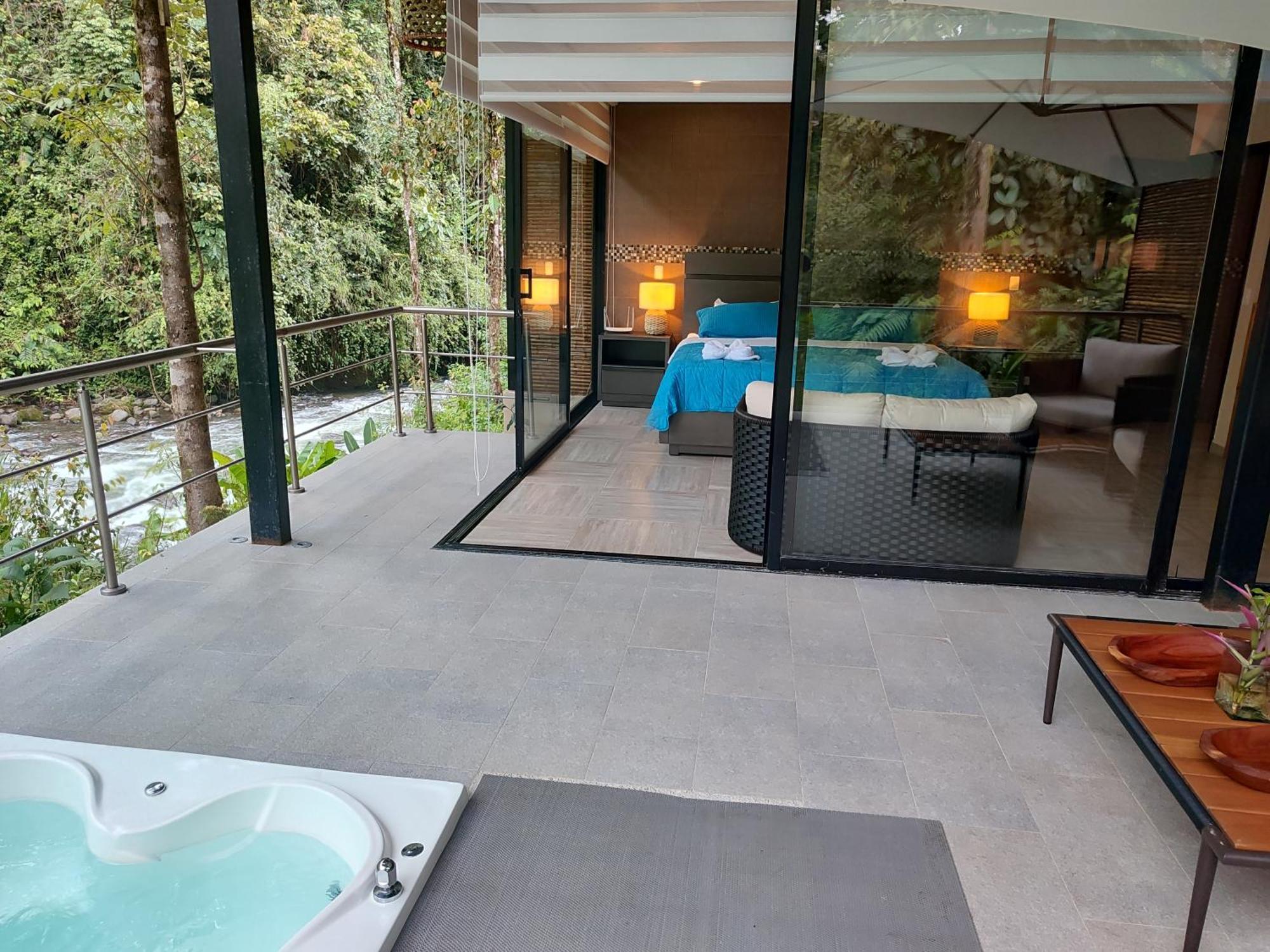 Mindo Garden Lodge And Wildlife Reserve Exterior photo